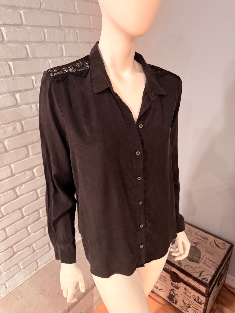 Sézane Black Silk Lace Yoke Button Front Blouse Size 44 French Chic - Picture 4 of 16
